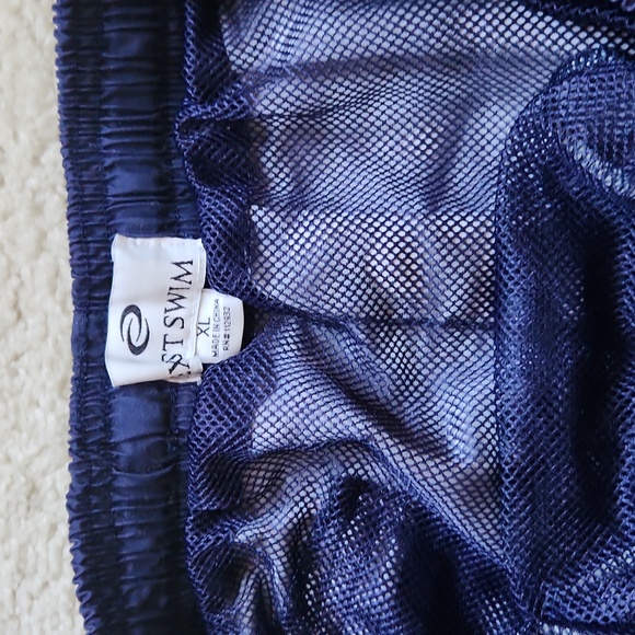Exist swim trunks size XL - Picture 3 of 3